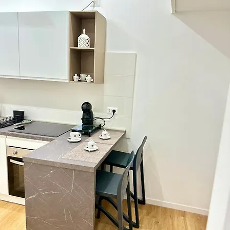 Housesea 21 Apartment